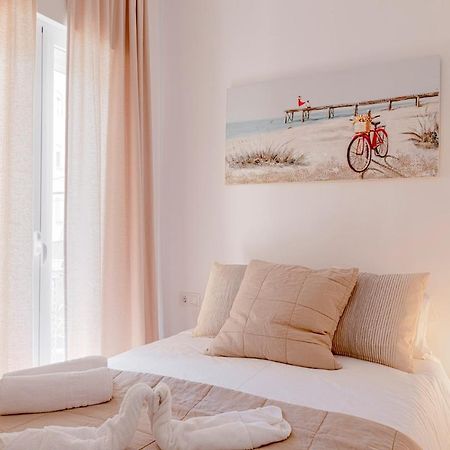 Homeabout Juan De Austria Apartments Malaga Bagian luar foto