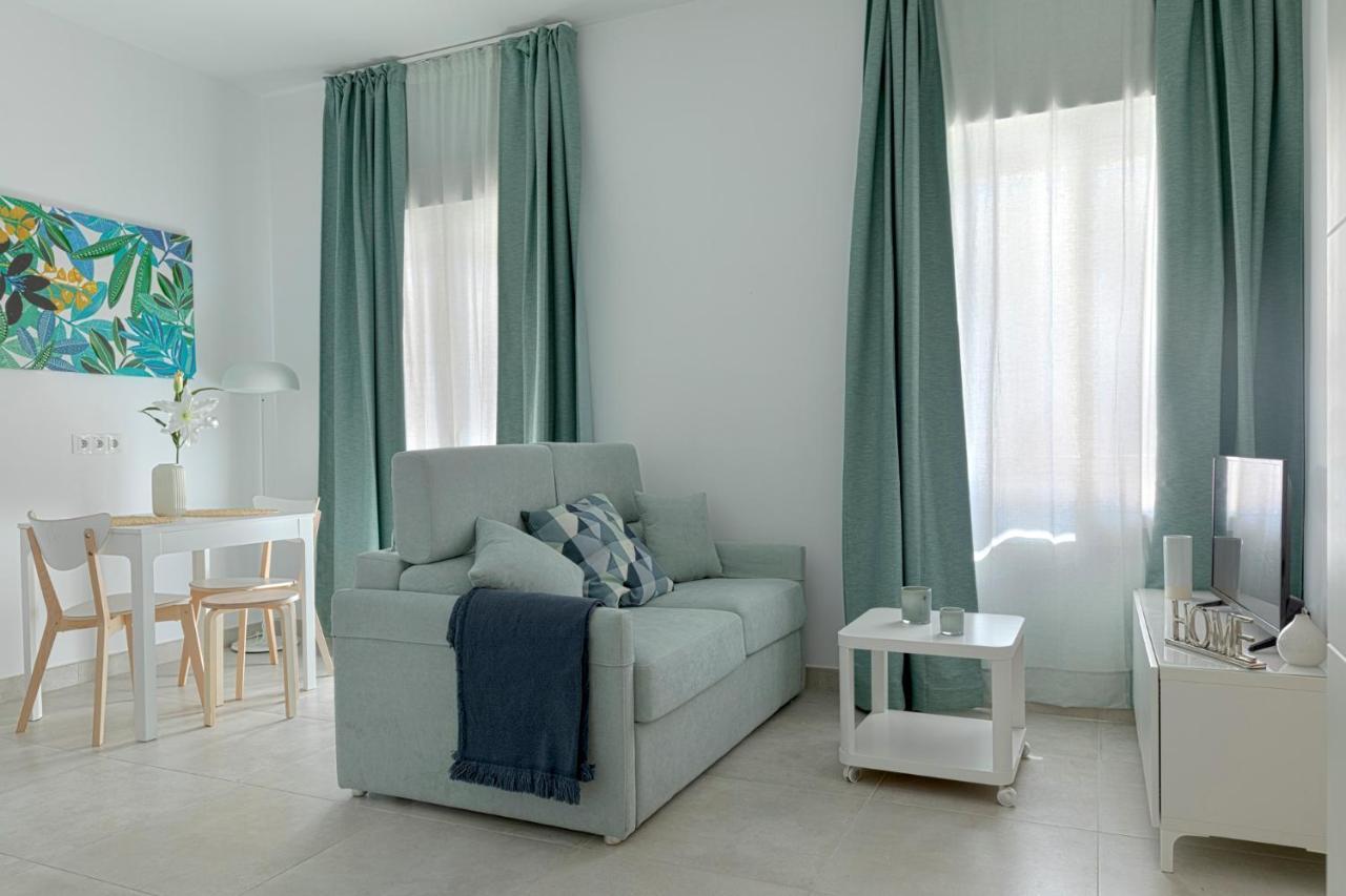 Homeabout Juan De Austria Apartments Malaga Bagian luar foto