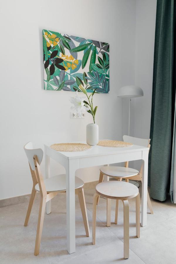 Homeabout Juan De Austria Apartments Malaga Bagian luar foto