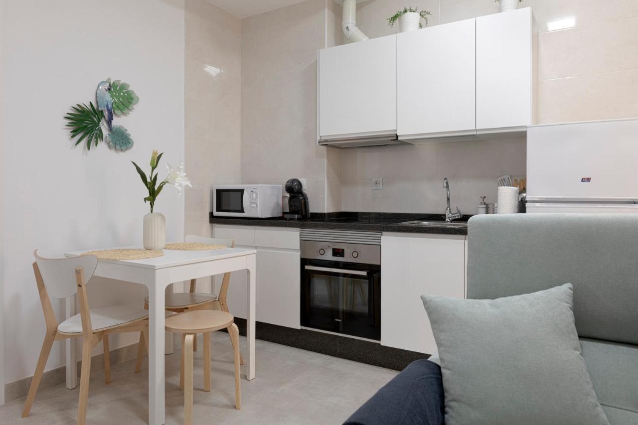 Homeabout Juan De Austria Apartments Malaga Bagian luar foto