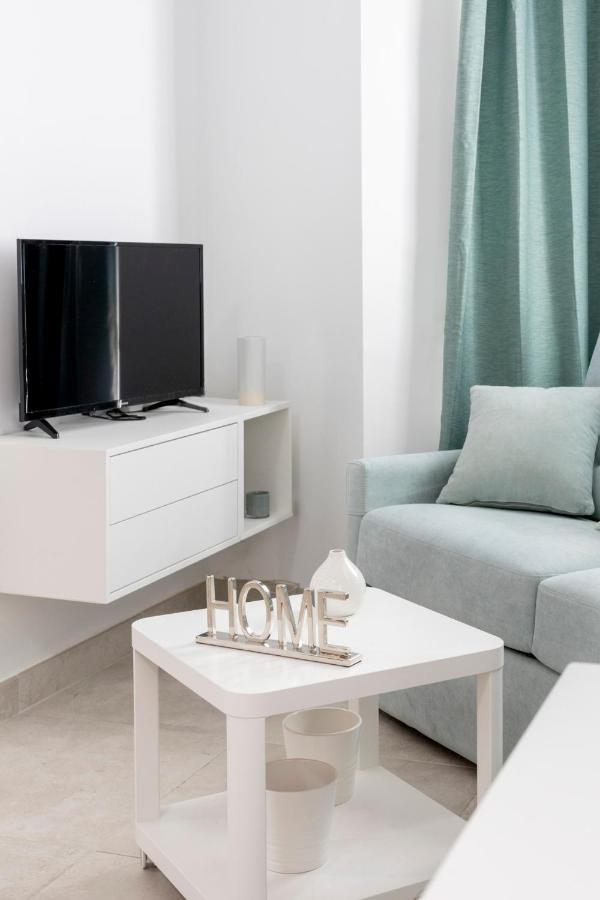 Homeabout Juan De Austria Apartments Malaga Bagian luar foto