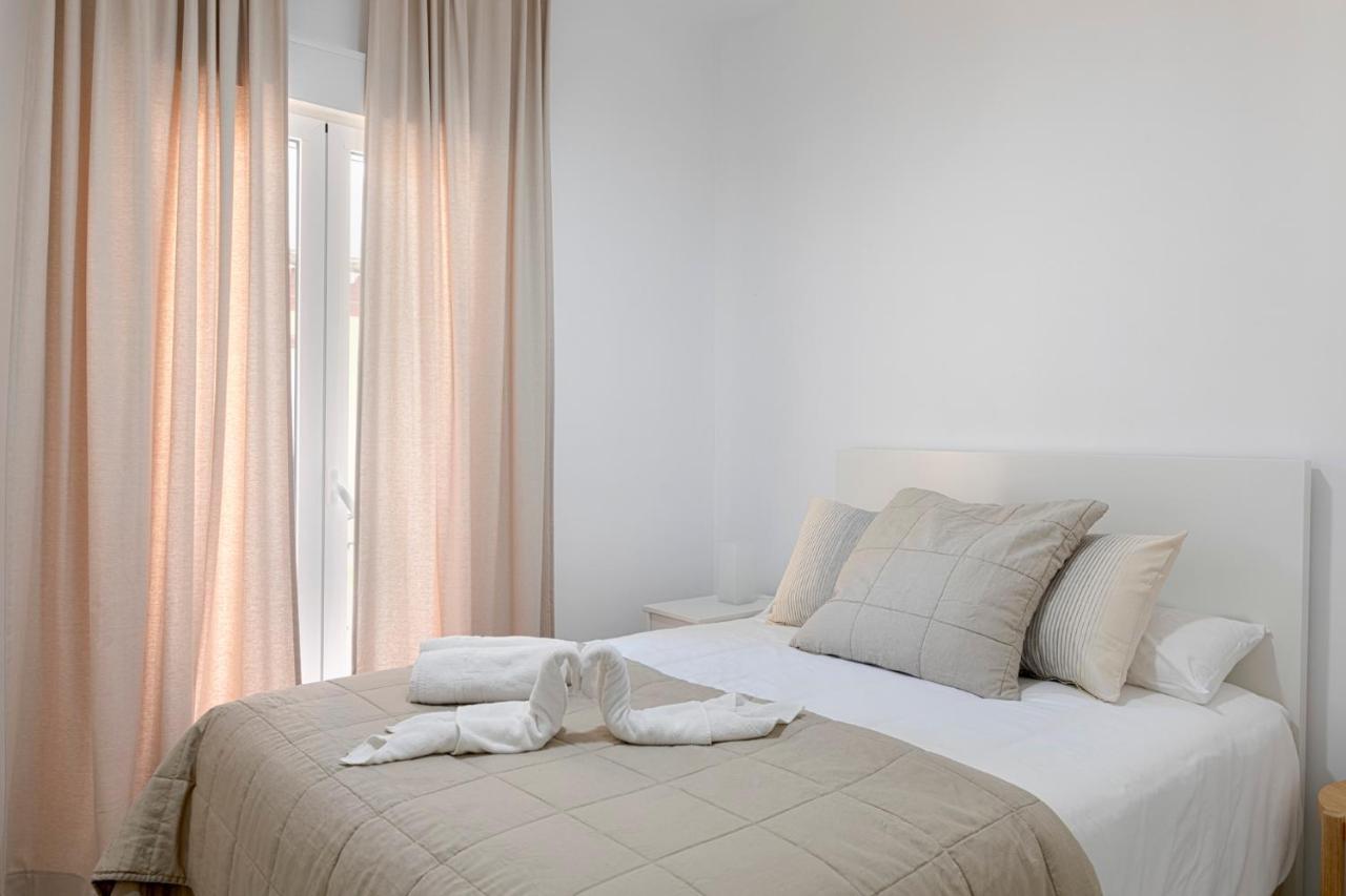Homeabout Juan De Austria Apartments Malaga Bagian luar foto