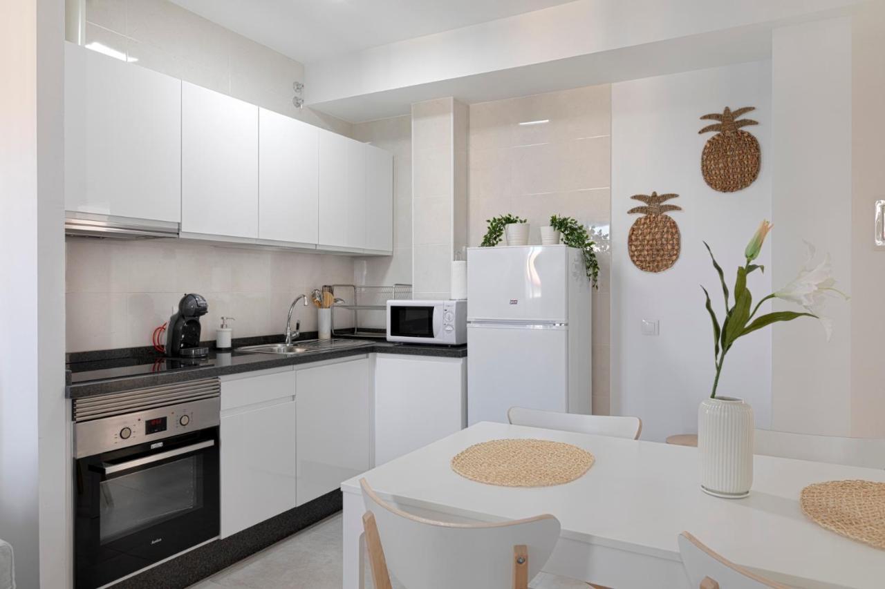 Homeabout Juan De Austria Apartments Malaga Bagian luar foto
