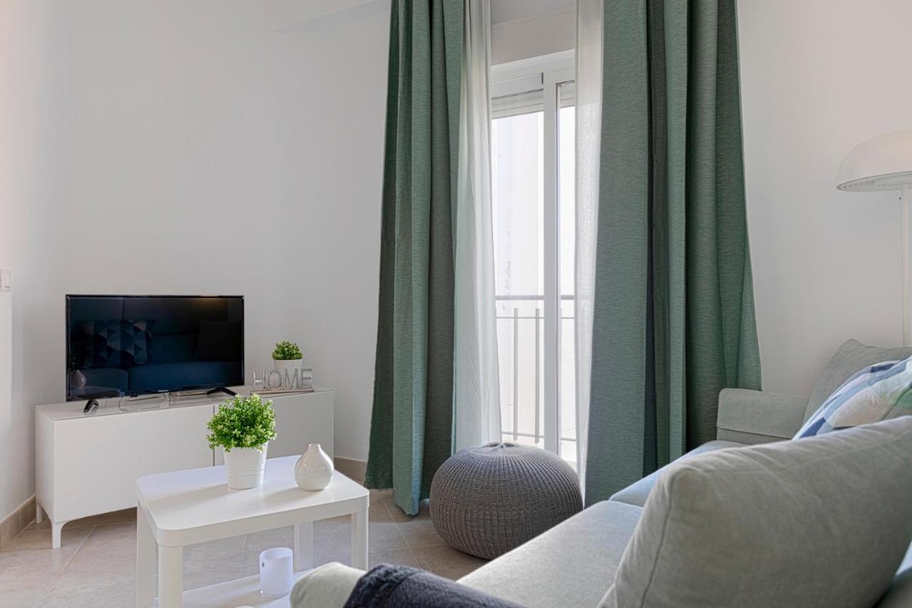 Homeabout Juan De Austria Apartments Malaga Bagian luar foto